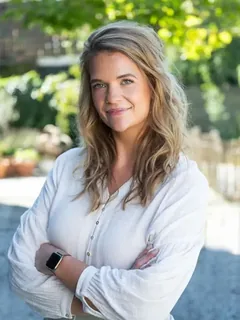 Portret van Simone van der Aart